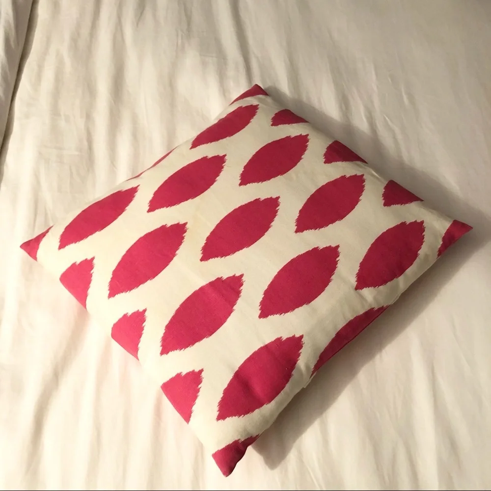 Pink & White Pattern 16” Square Pillow Cov…
